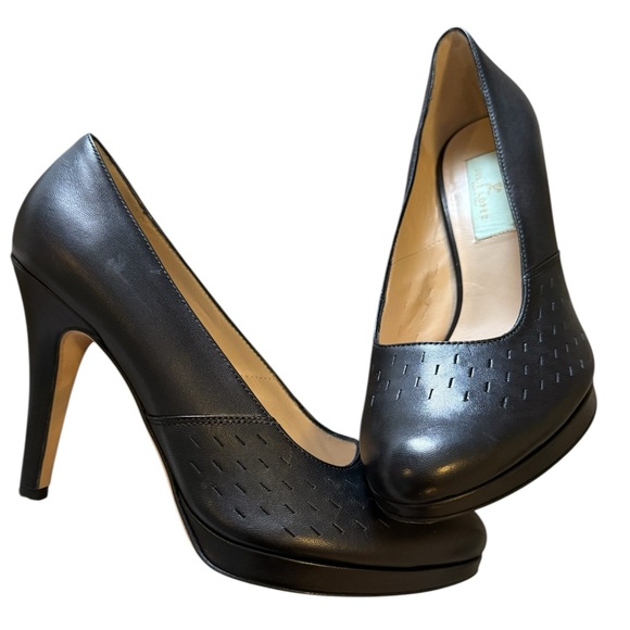 Italian Leather Heels - Picture 1 of 7